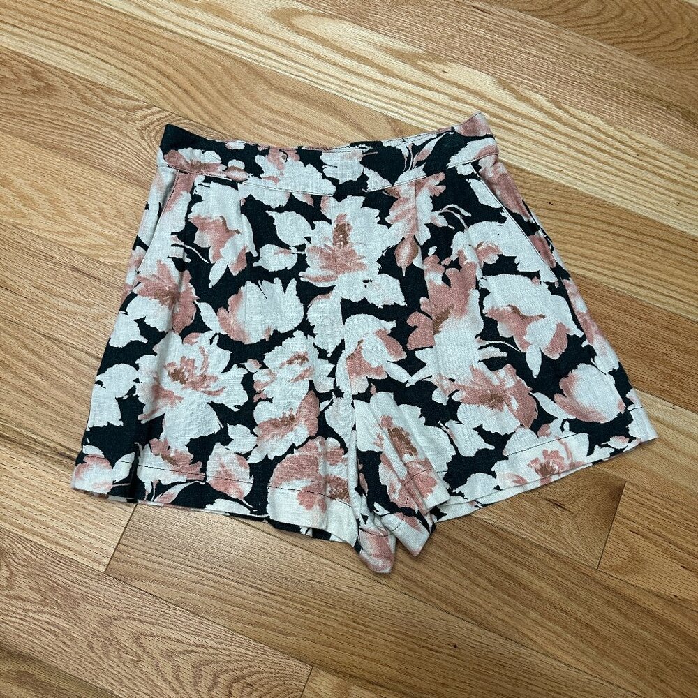 Abercrombie & Fitch Linen-Blend Pull-On Shorts - Green and Pink Floral - Small